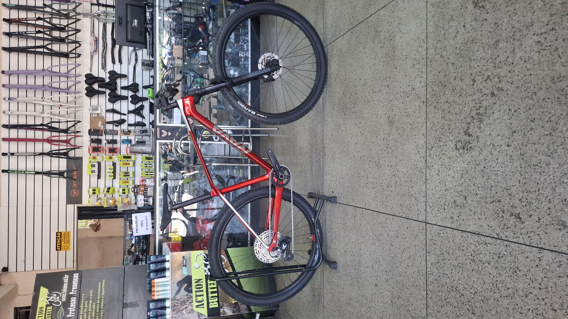 Rava Rage carbon M 2025